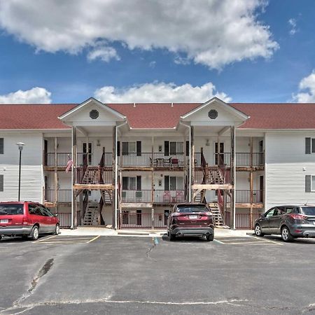 The Lake Escape With Balcony And Pool Access! Camdenton Bagian luar foto