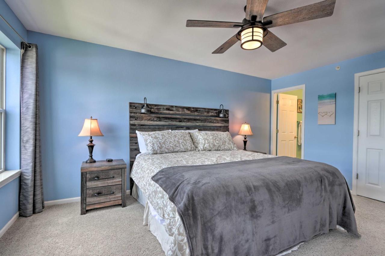 The Lake Escape With Balcony And Pool Access! Camdenton Bagian luar foto