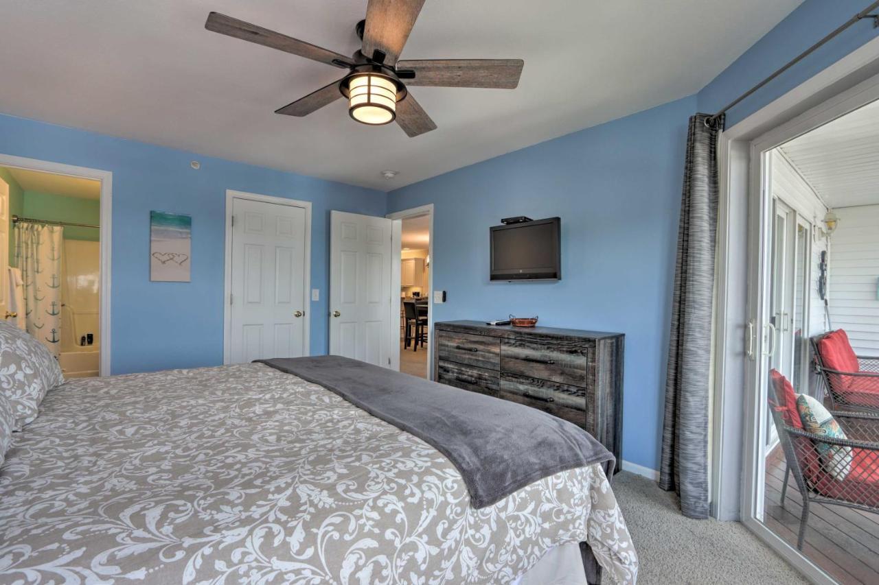 The Lake Escape With Balcony And Pool Access! Camdenton Bagian luar foto